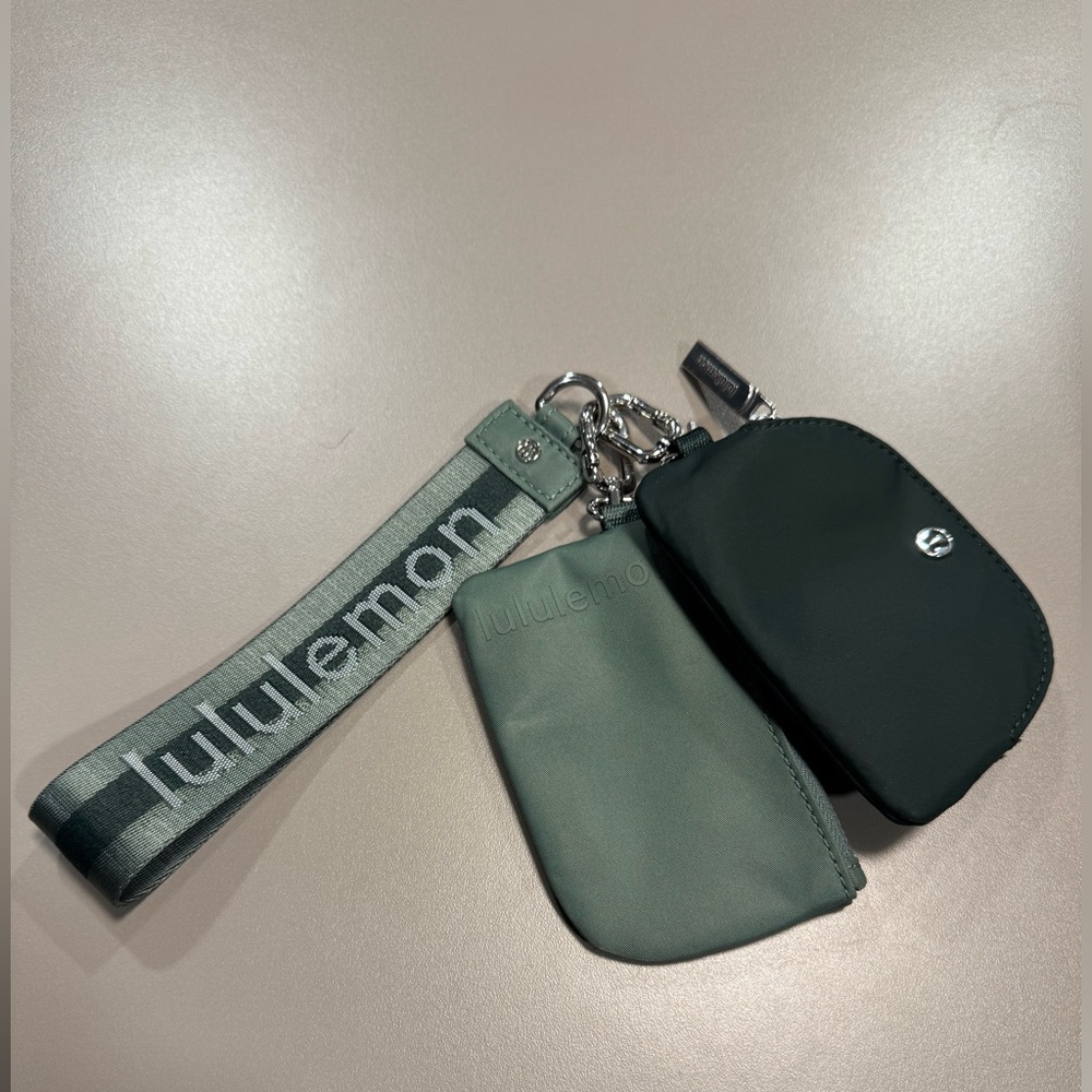 Lululemon Dual Pouch Wristlet